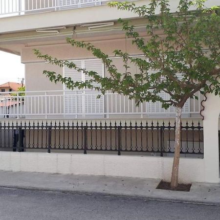 Anna'S House Apartment เนอาวรัสนา ภายนอก รูปภาพ