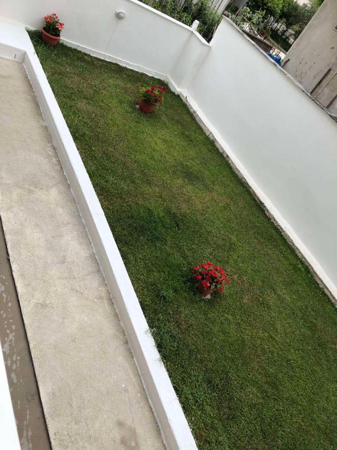 Anna'S House Apartment เนอาวรัสนา ภายนอก รูปภาพ
