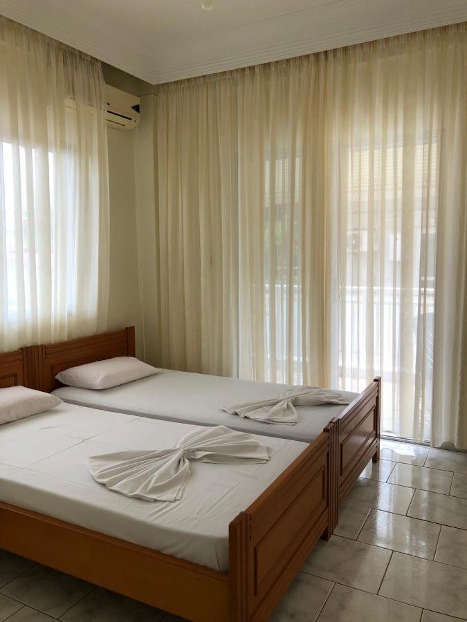 Anna'S House Apartment เนอาวรัสนา ภายนอก รูปภาพ