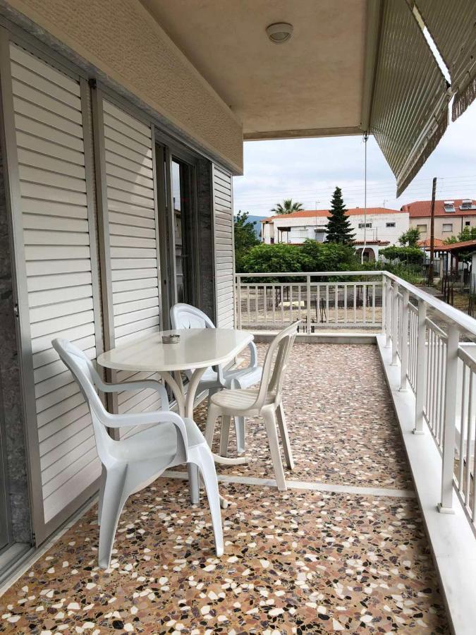 Anna'S House Apartment เนอาวรัสนา ภายนอก รูปภาพ