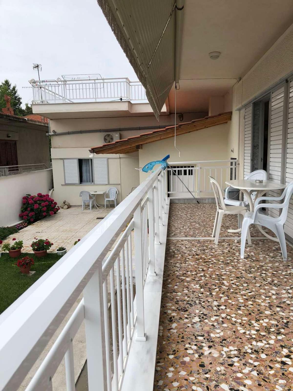 Anna'S House Apartment เนอาวรัสนา ภายนอก รูปภาพ